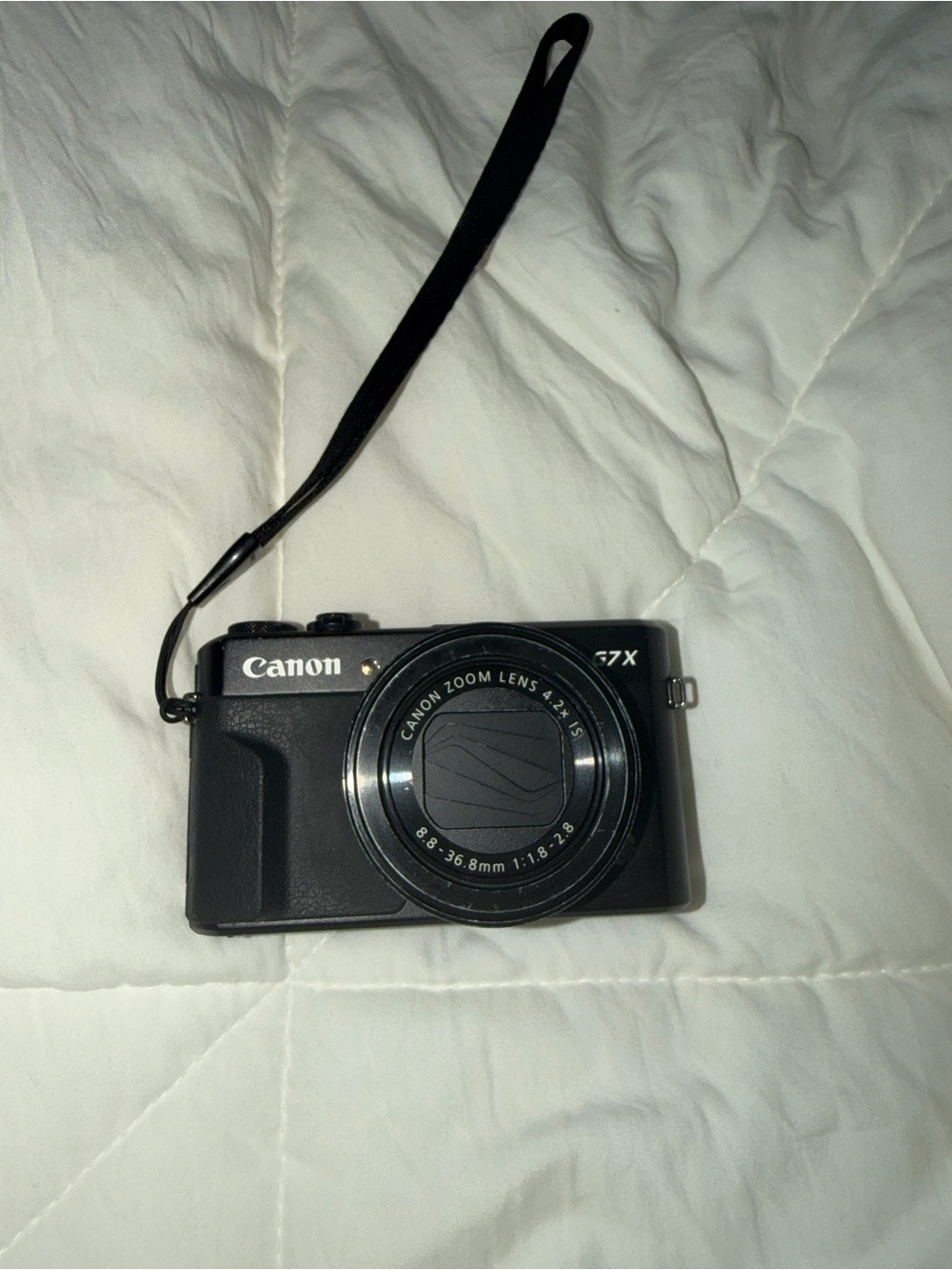 Canon G7 X mark ii Compact Digital Camera in Black with Wrist Strap